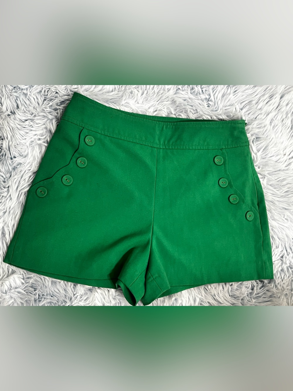 Forever 21 Green shorts sz small